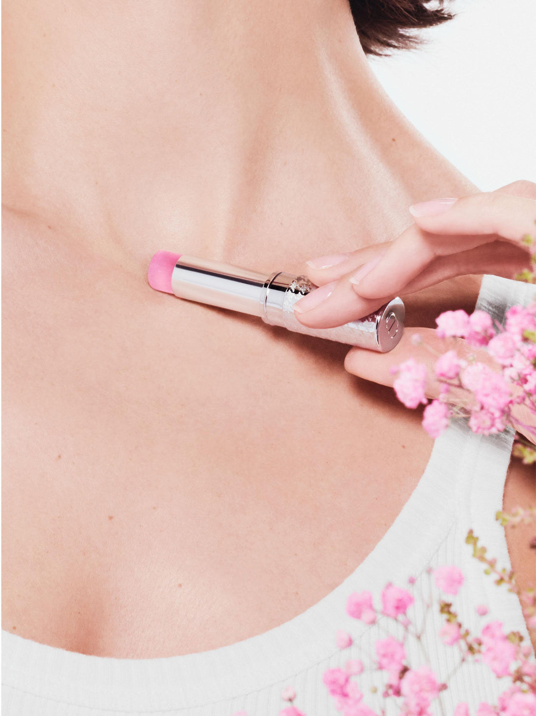 Perfumes sólidos: o retorno elegante de um clássico da perfumaria.